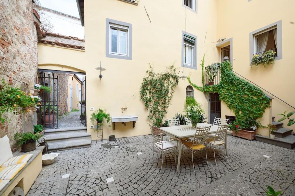 Corte Paolina - Charming Courtyard Inside Лукка Экстерьер фото
