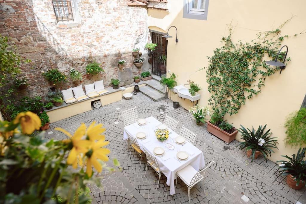 Corte Paolina - Charming Courtyard Inside Лукка Экстерьер фото